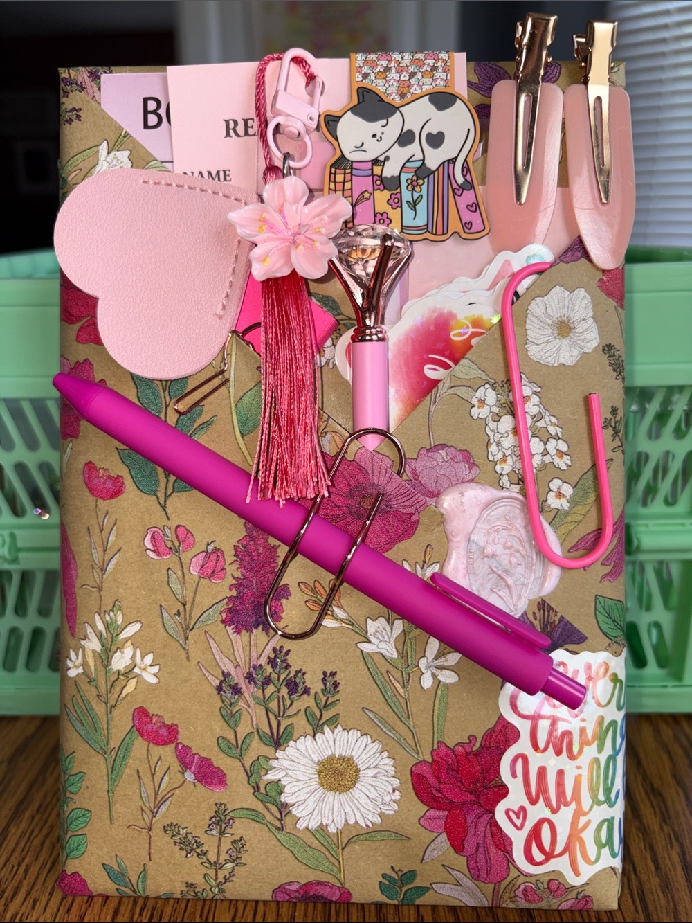 Blind date with a book young romance, novel, bundle, accessories, pens, bookmark